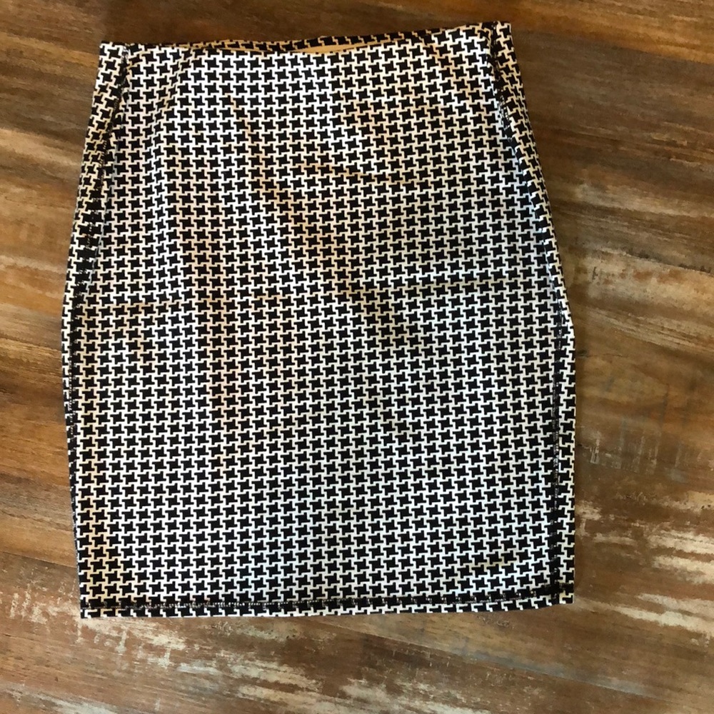 Houndstooth print Knee length skirt